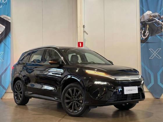 BYD ATTO 8 1.5 TURBO PHEV AWD AUTOMÁTICO BYD ATTO 8 1.5 TURBO PHEV AWD AUTOMÁTICO